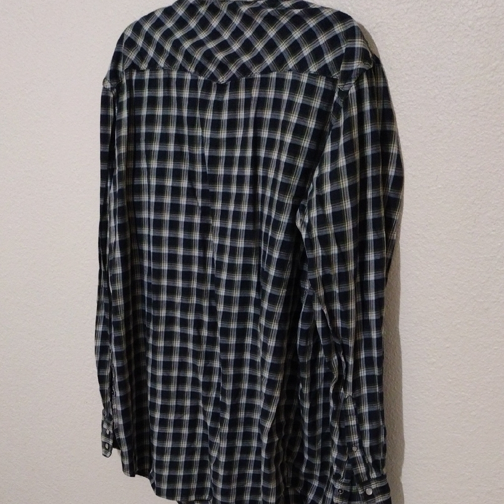 Old Navy Blue and White Casual Button Down Shirt - Picture 8 of 9